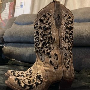 Corral Snip Toe Inlay Boots